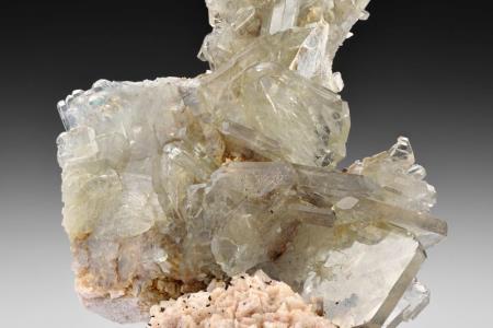 فلوتاسیون باریت (BaSO₄): جدایش انتخابی از ناخالصی هایی مانند سیلیس و آهن